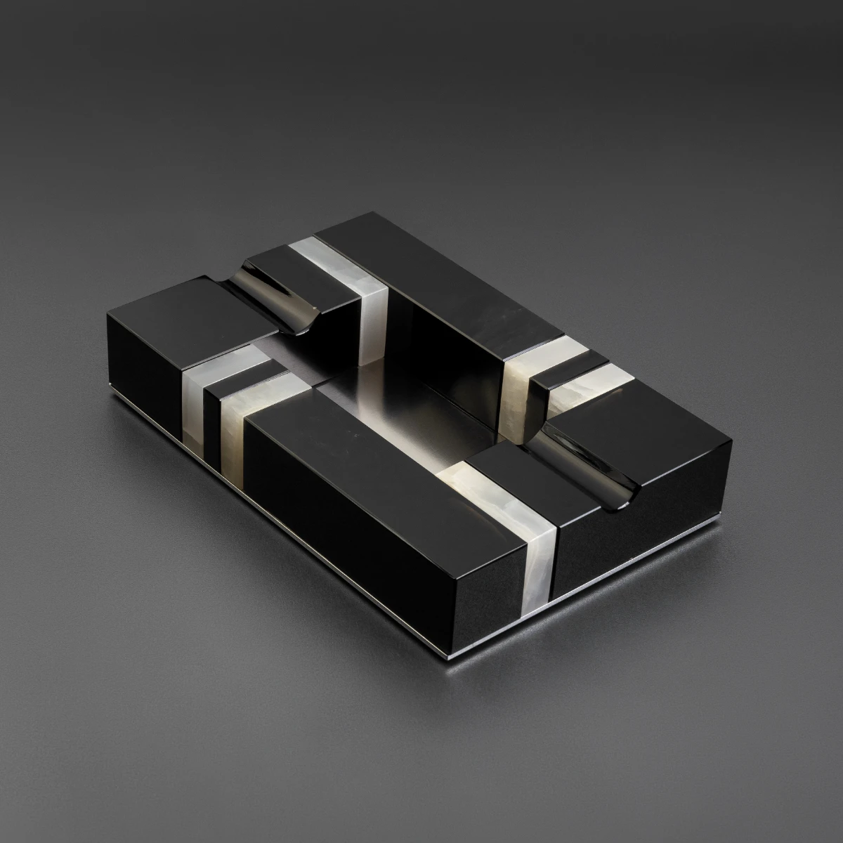 Black & White obsidian and white onyx cigar ashtray