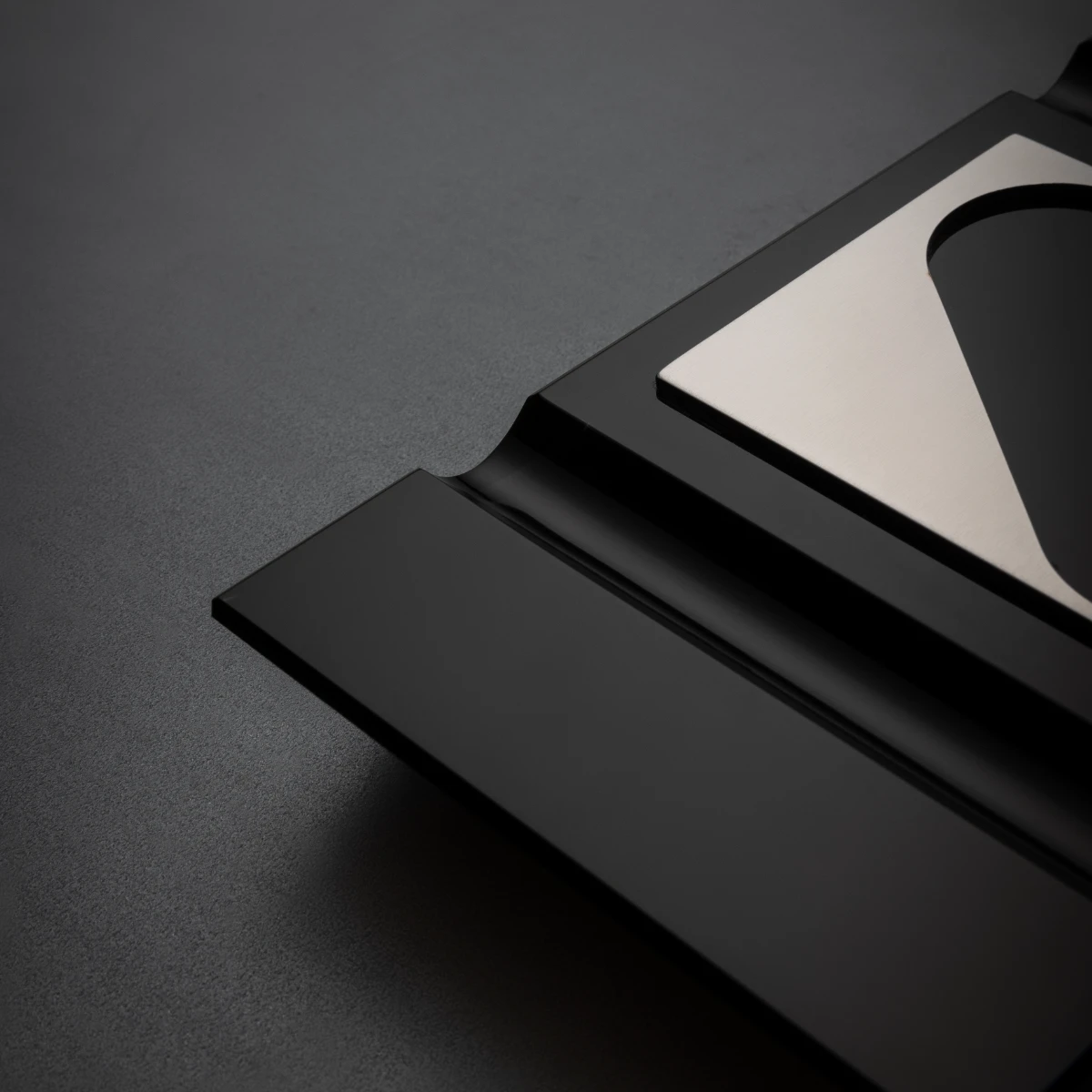 Board No. III — top view, nickel-plated brass legs