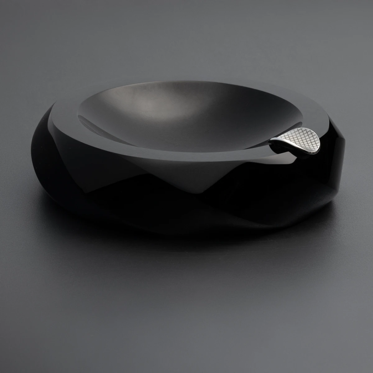 Yachting ashtray — top view, stainless steel cigar rest